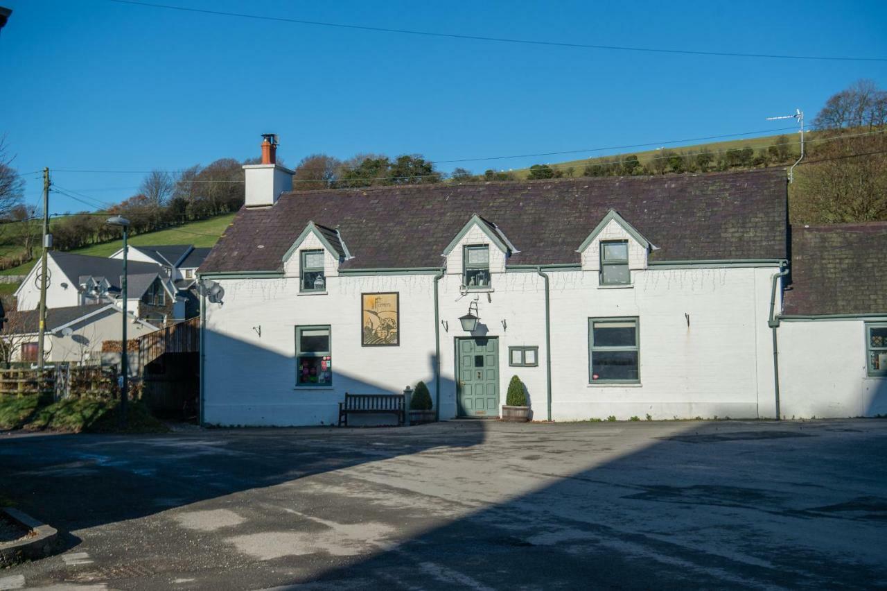 Bed and Breakfast Y Grange Llanfihangel-y-Creuddyn Экстерьер фото